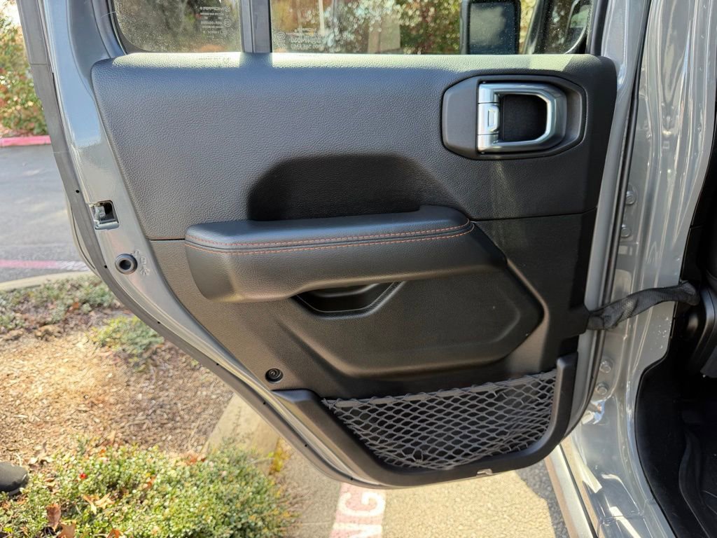 Used 2023 Jeep Gladiator Mojave w/ LED Lighting Group AWD/4WD image 29