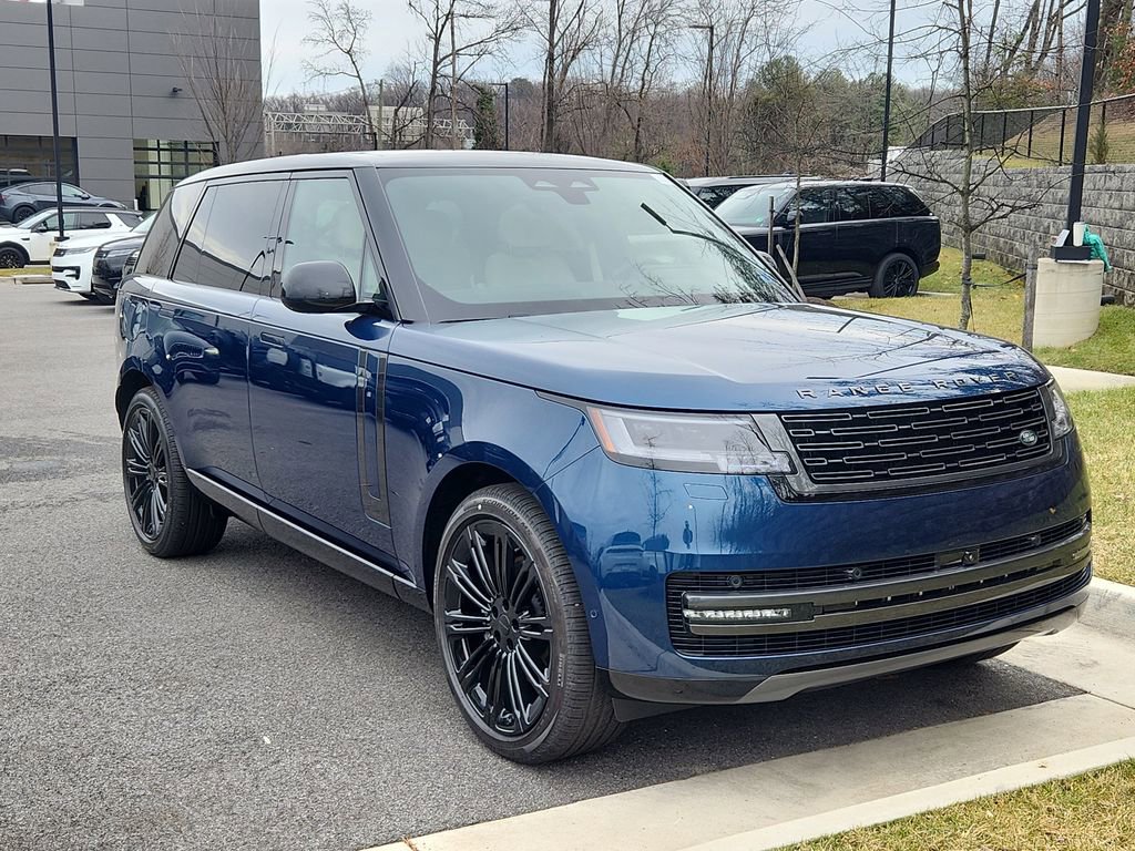 New 2026 Land Rover Range Rover Long Wheelbase SE image 10