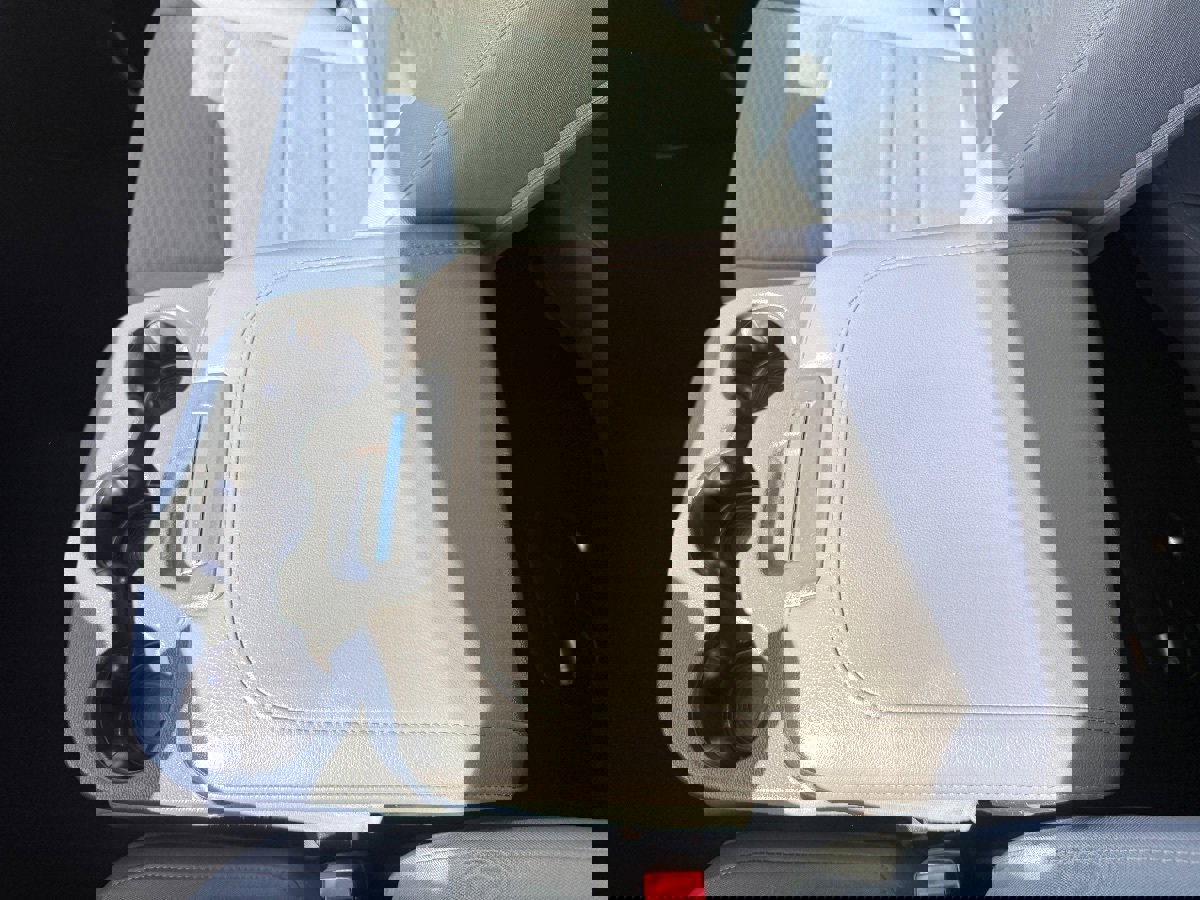 Used 2015 RAM 1500 Express image 27