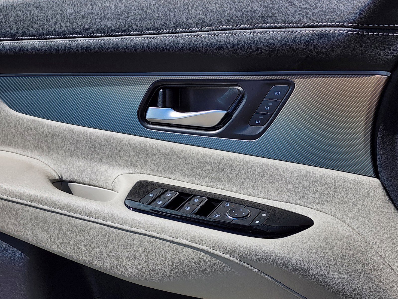 New 2025 Nissan Murano SL AWD/4WD image 8
