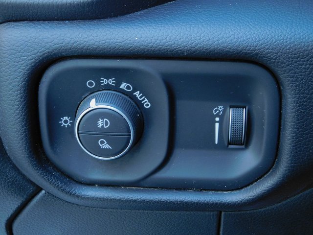 Used 2024 RAM 2500 Big Horn image 34