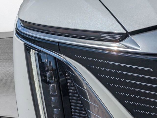 Used 2025 Cadillac Lyriq Luxury RWD image 10