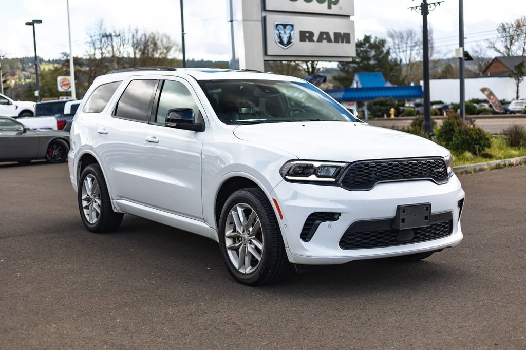 Used 2025 Dodge Durango GT AWD/4WD image 8