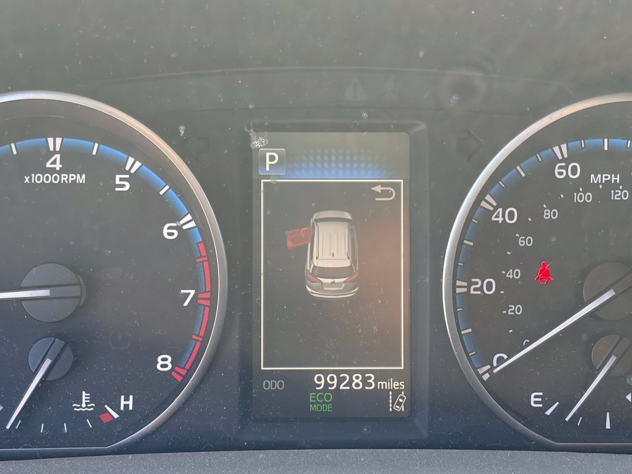 Used 2018 Toyota RAV4 XLE AWD/4WD image 12