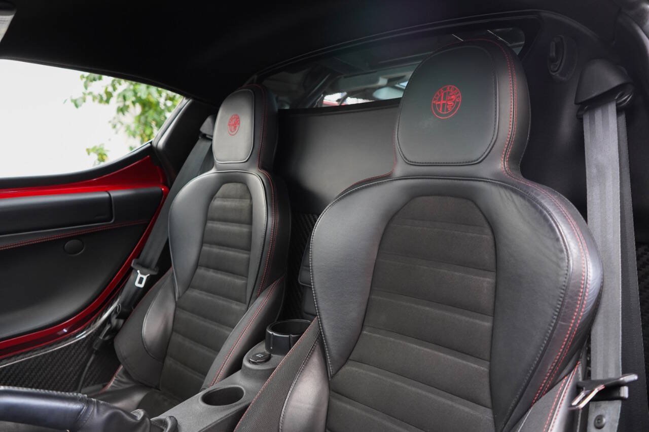 Used 2016 Alfa Romeo 4C Coupe w/ Convenience Group - Coupe RWD image 40