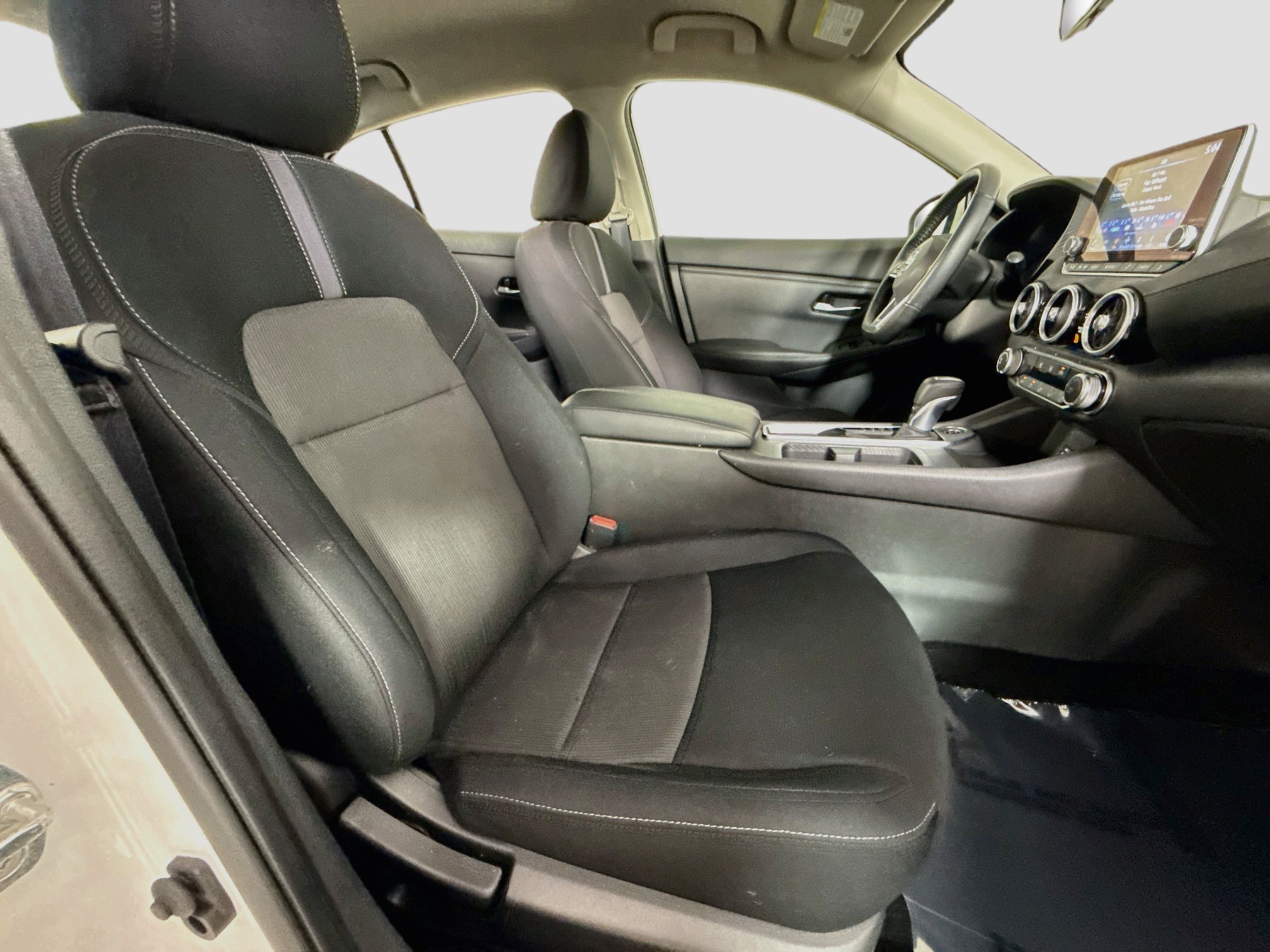 Used 2023 Nissan Sentra SV FWD image 29