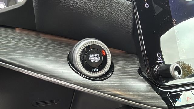 Used 2024 Jeep Wagoneer Series II w/ Premium Group I image 29