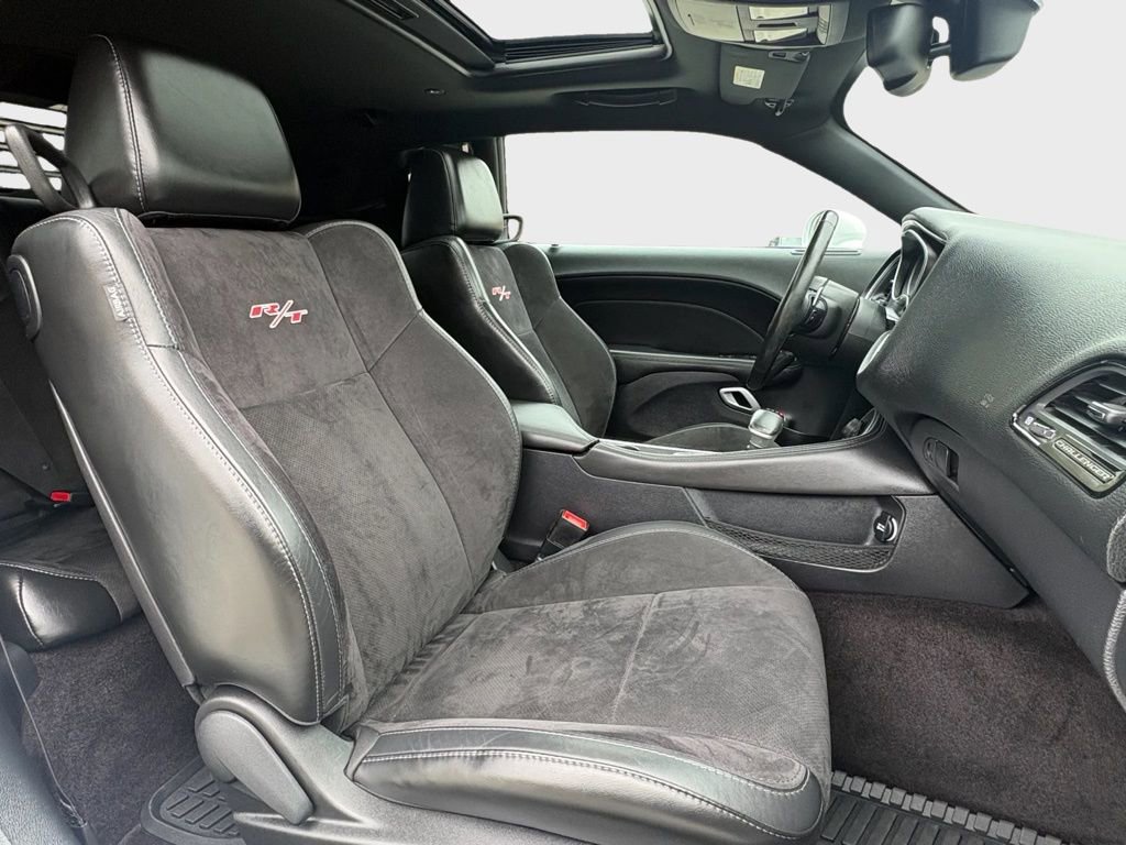 Used 2016 Dodge Challenger R/T Plus RWD image 20