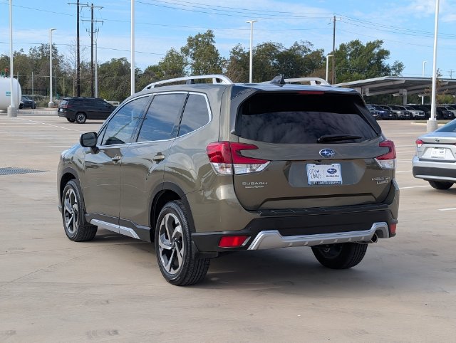 Certified 2024 Subaru Forester Touring AWD/4WD image 4