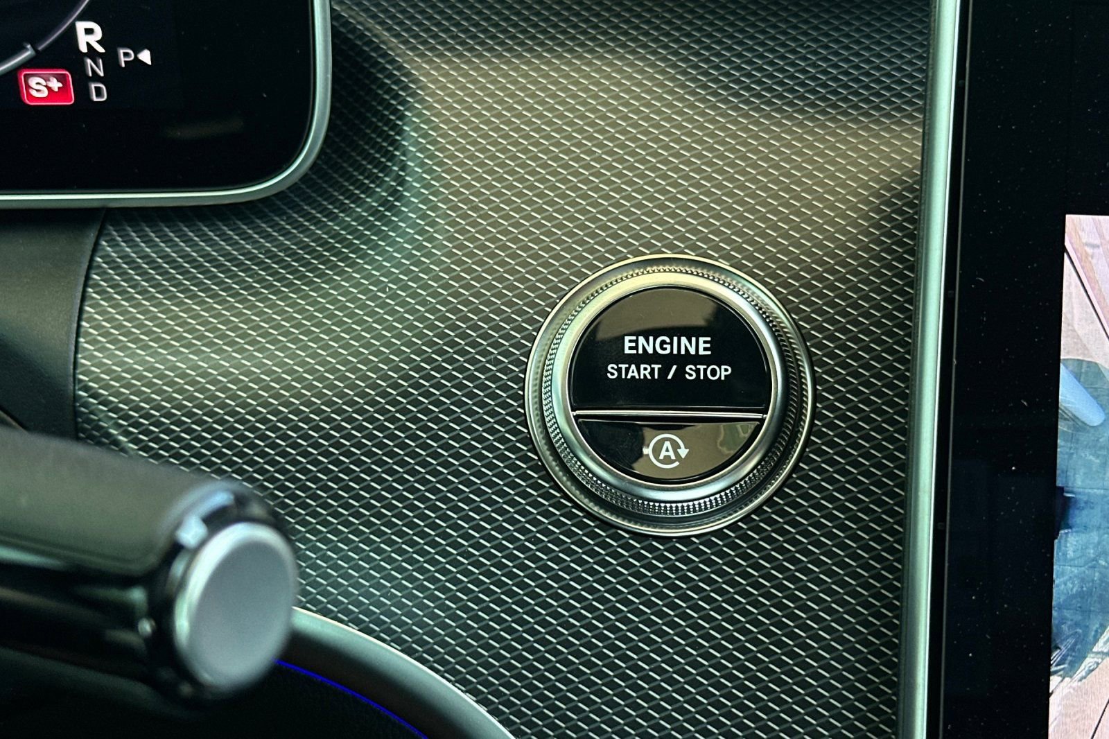 New 2025 Mercedes-Benz C 300 Sedan image 21