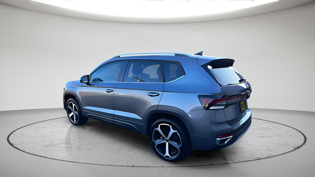 New 2025 Volkswagen Taos SEL AWD/4WD image 5