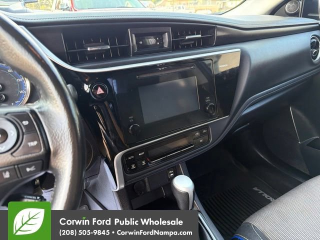 Used 2017 Toyota Corolla SE FWD image 21