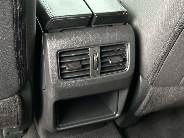 Used 2023 Nissan Rogue S AWD/4WD image 17