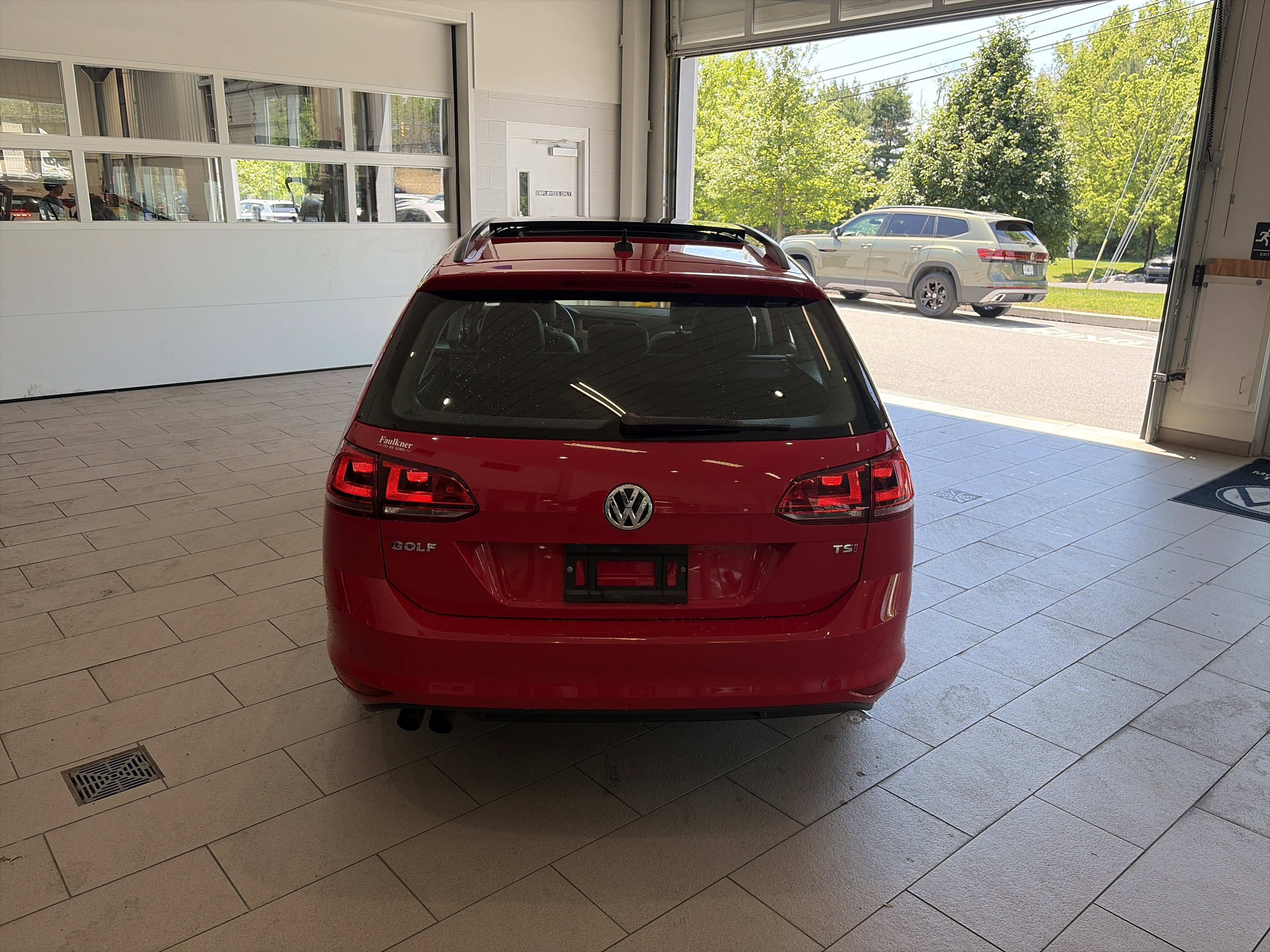 Used 2016 Volkswagen Golf Limited Edition FWD image 5