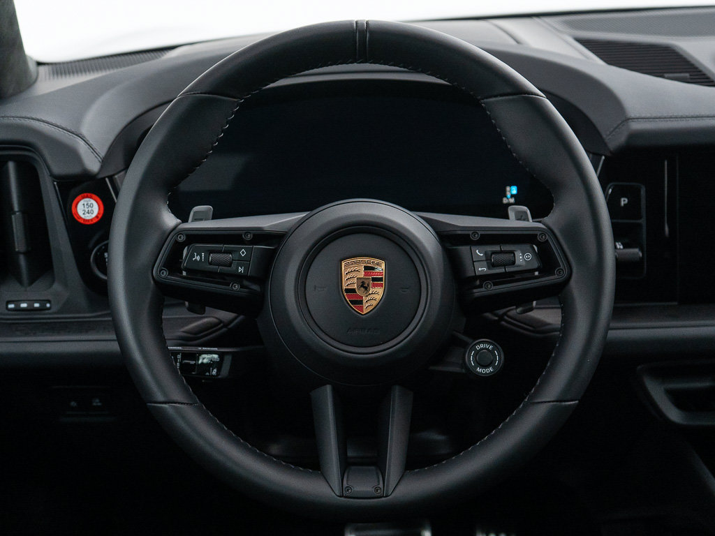 Certified 2026 Porsche Cayenne GTS AWD/4WD image 30
