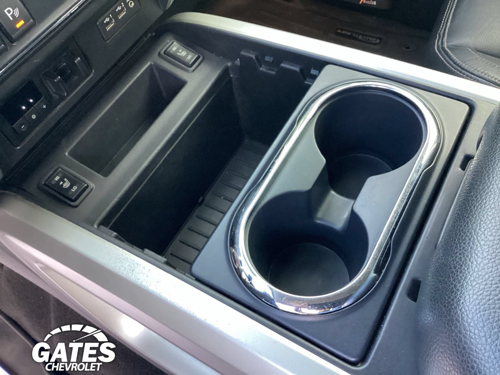Used 2019 Nissan Titan SL w/ Texas Titan Edition AWD/4WD image 29