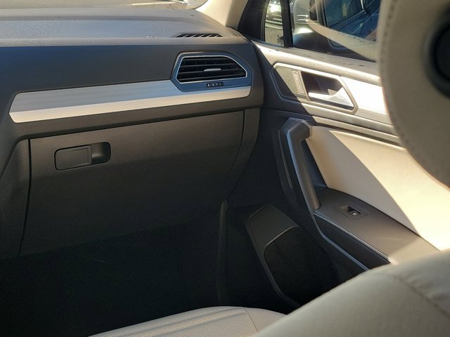 Certified 2022 Volkswagen Tiguan S image 5