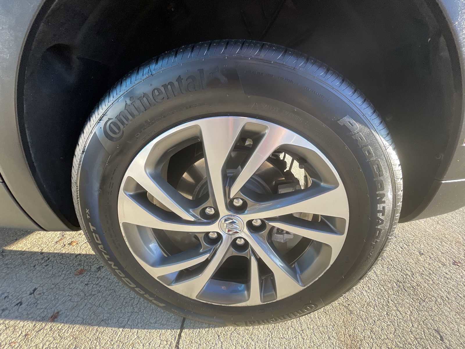 Certified 2023 Buick Envision Essence image 32