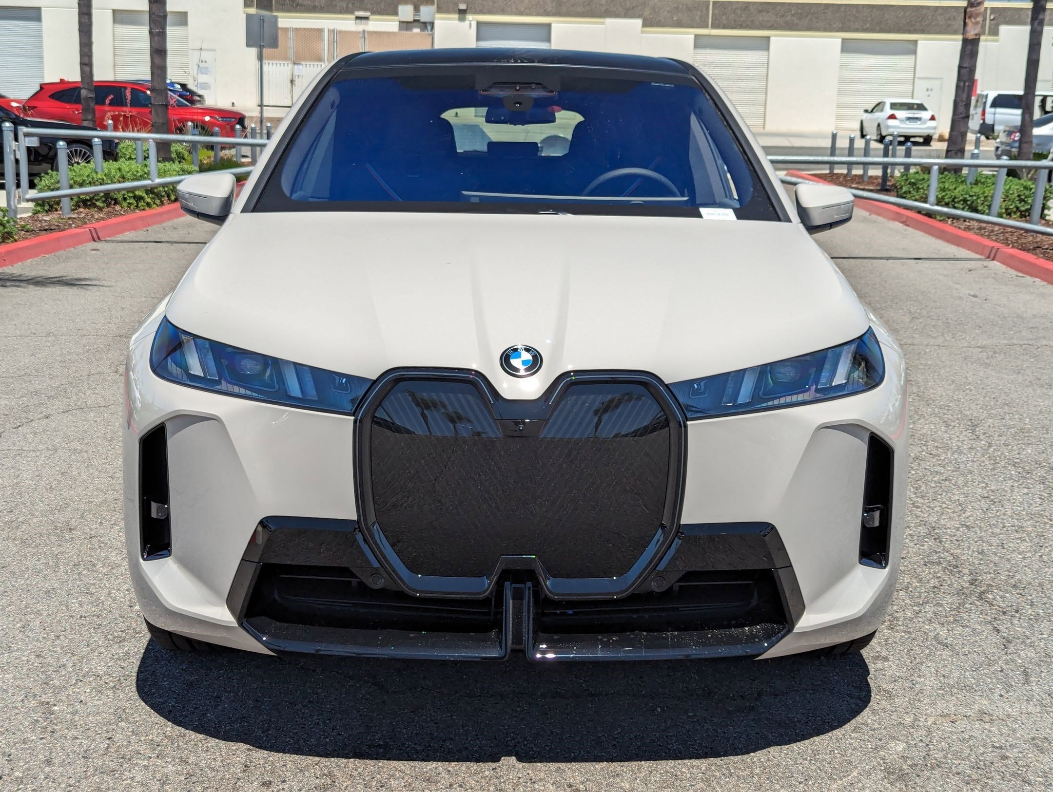 New 2026 BMW iX xDrive60 w/ M Sport Package image 3