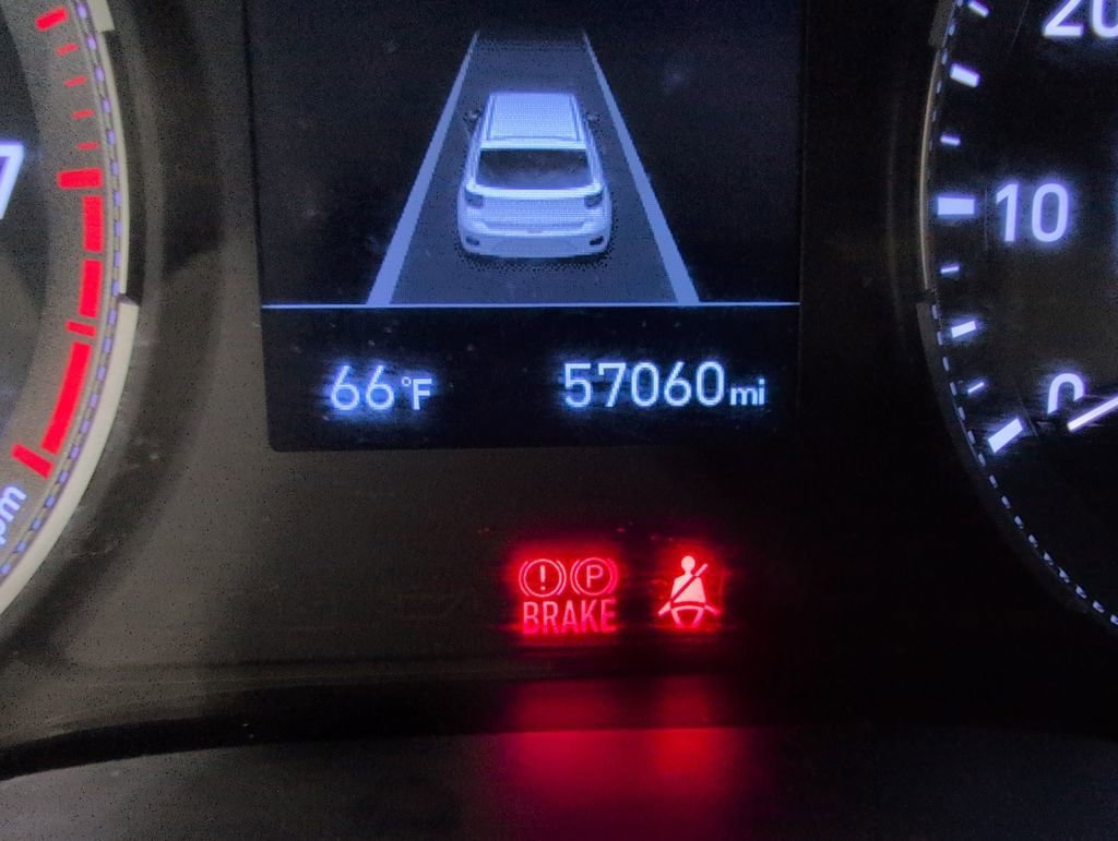 Certified 2021 Hyundai Venue image 17