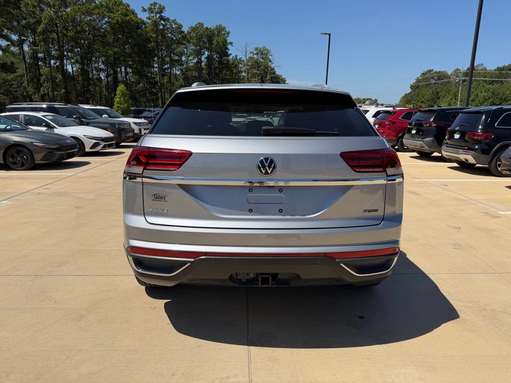 Used 2022 Volkswagen Atlas Cross Sport SE w/ Panoramic Sunroof Package AWD/4WD image 4