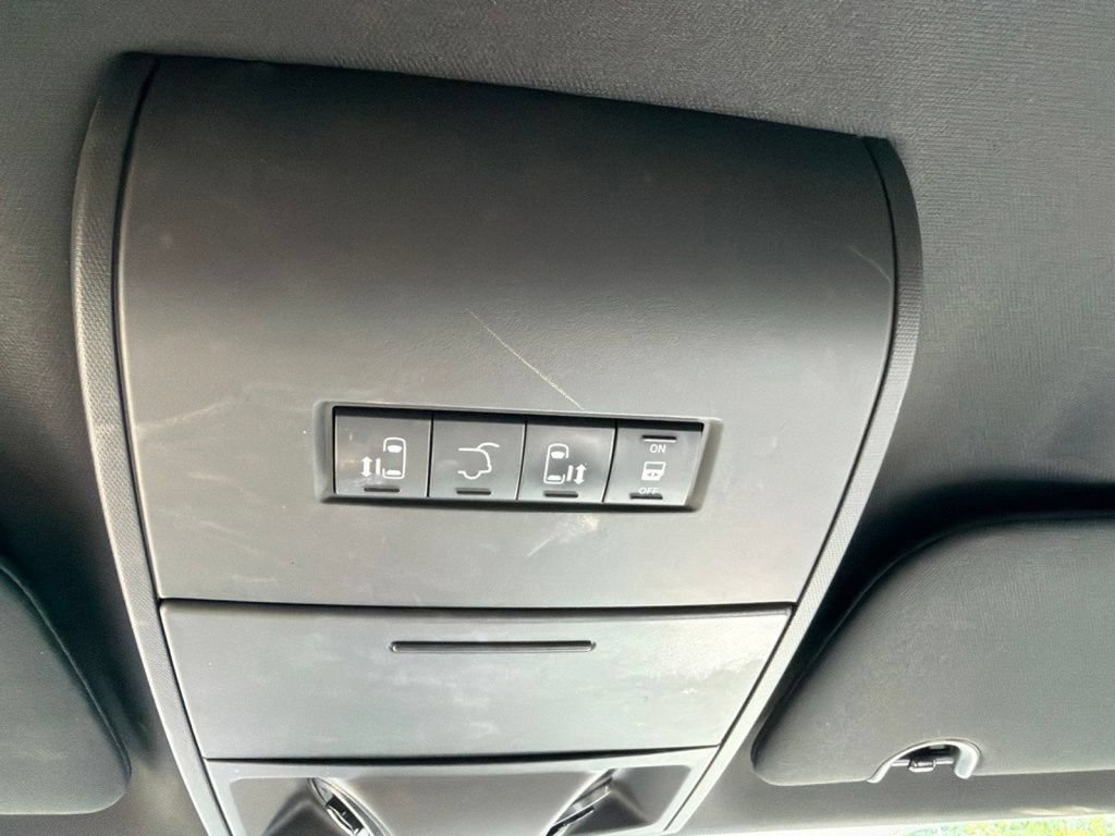 Used 2019 Dodge Grand Caravan GT FWD image 23
