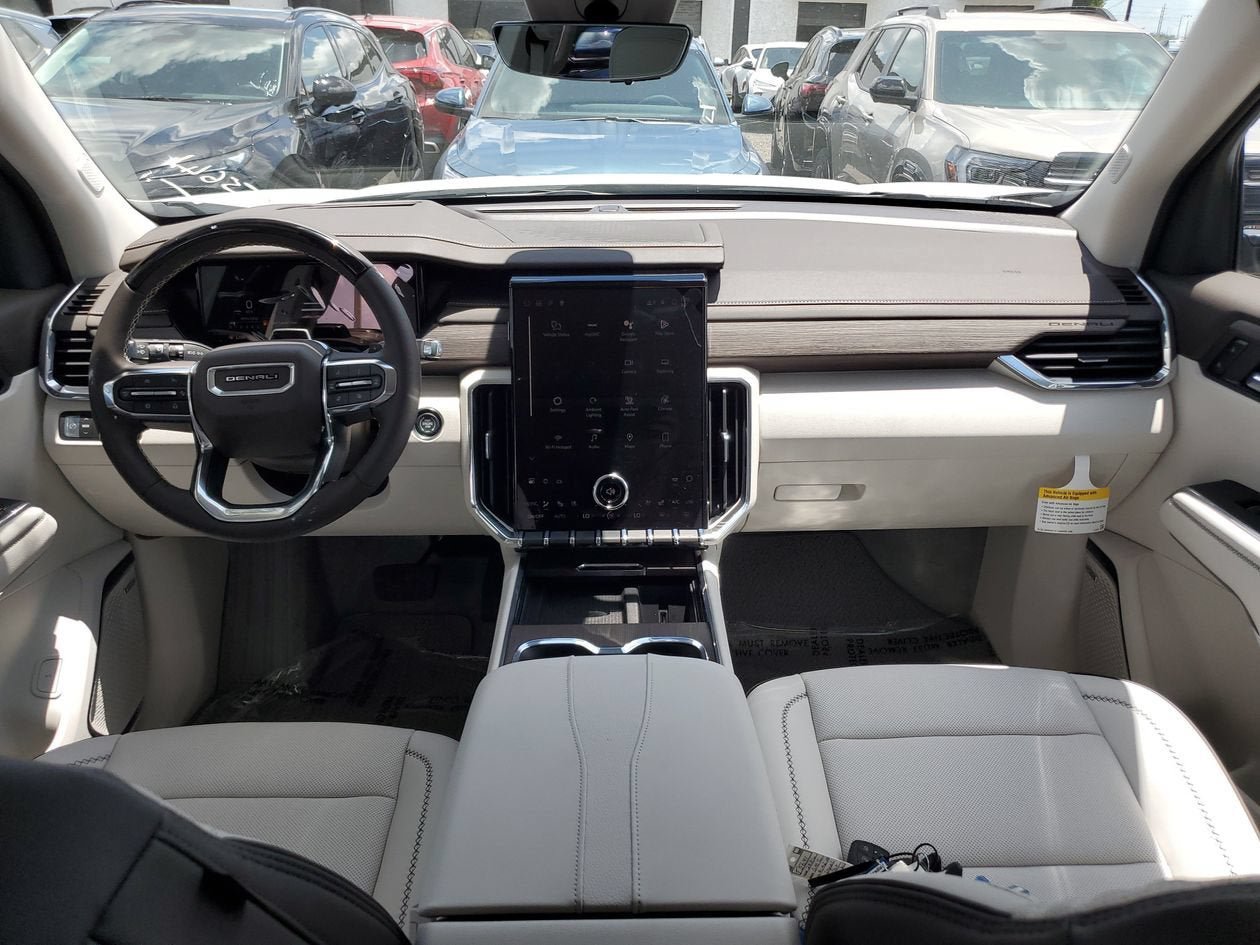 New 2026 GMC Acadia Denali w/ Super Cruise Package FWD image 12