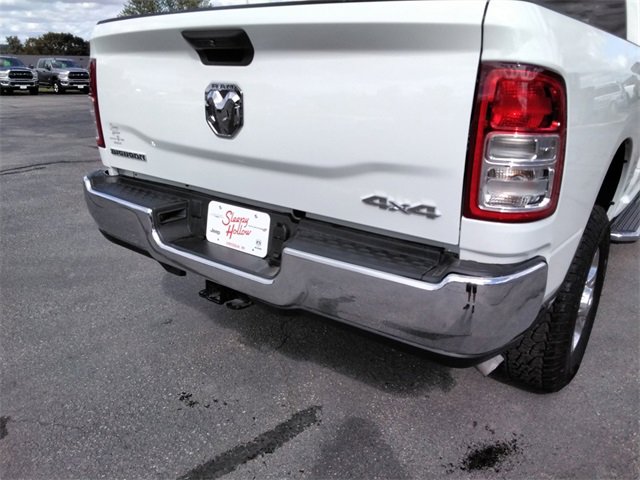 Used 2024 RAM 2500 Big Horn w/ Bed Utility Group image 15