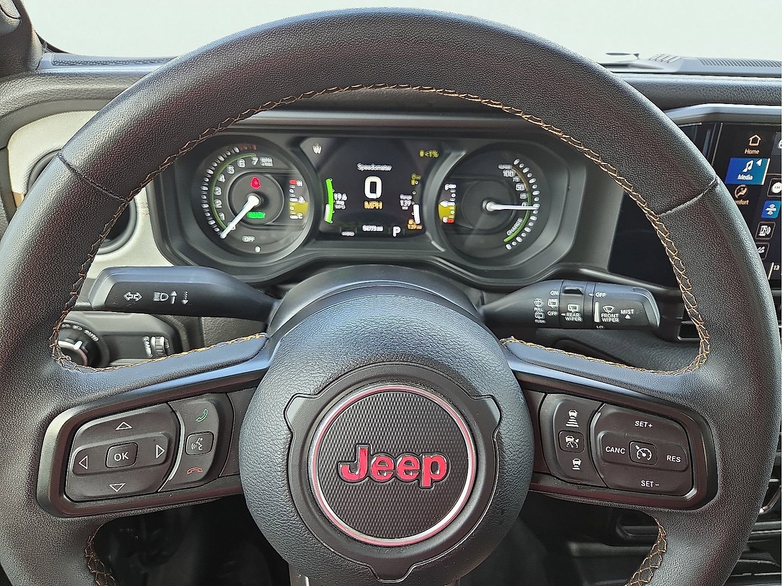 Used 2024 Jeep Wrangler Unlimited AWD/4WD image 24