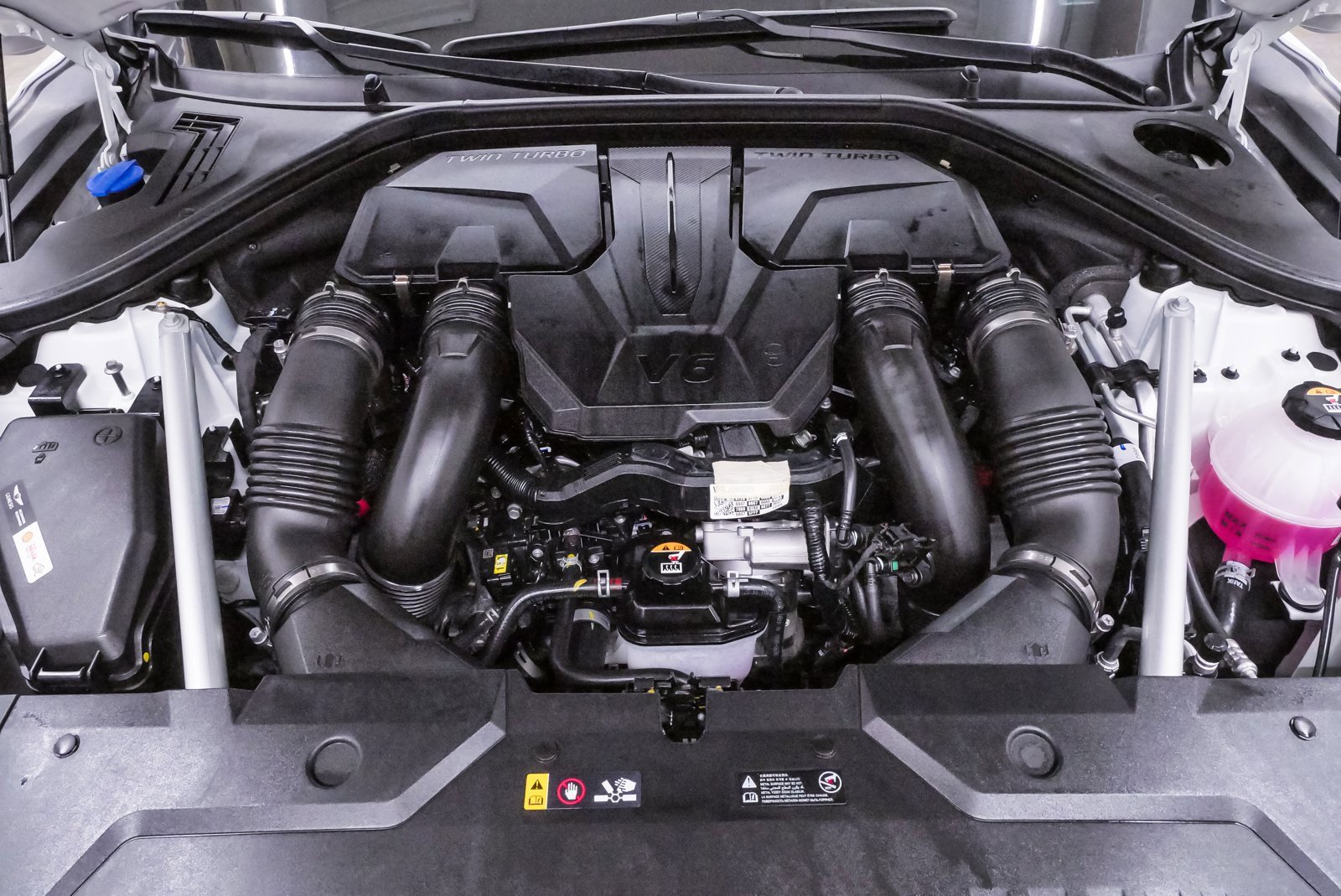 Certified 2025 Genesis GV70 3.5T Sport image 22