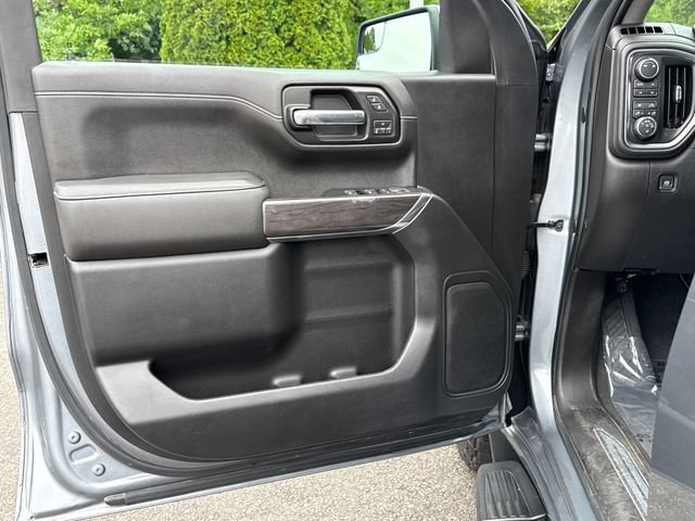 Used 2019 Chevrolet Silverado 1500 LTZ AWD/4WD image 17