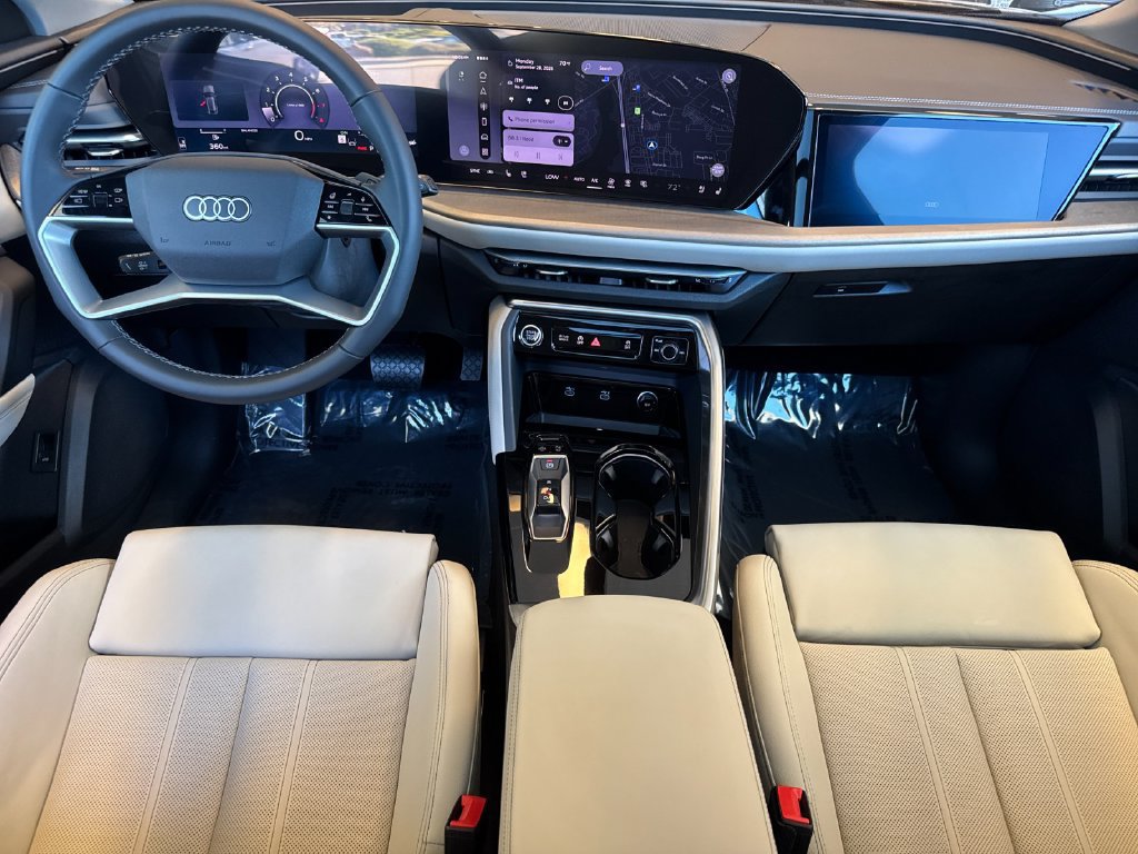 Used 2026 Audi Q5 Premium Plus w/ Premium Plus AWD/4WD image 17
