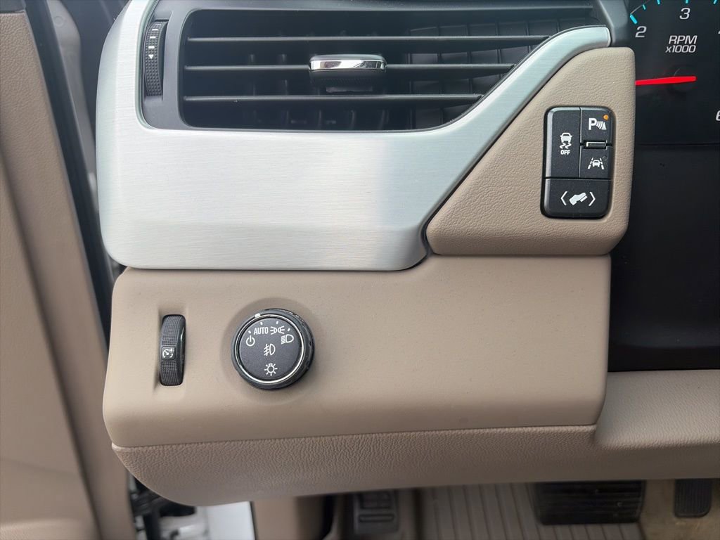 Used 2017 GMC Yukon SLT w/ Open Road Package image 16