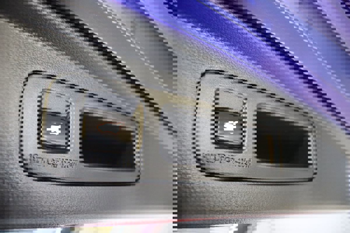 Used 2025 Honda CR-V EX-L image 57