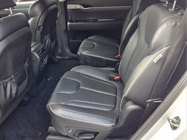 Used 2023 Hyundai Palisade SEL w/ Premium Package FWD image 12