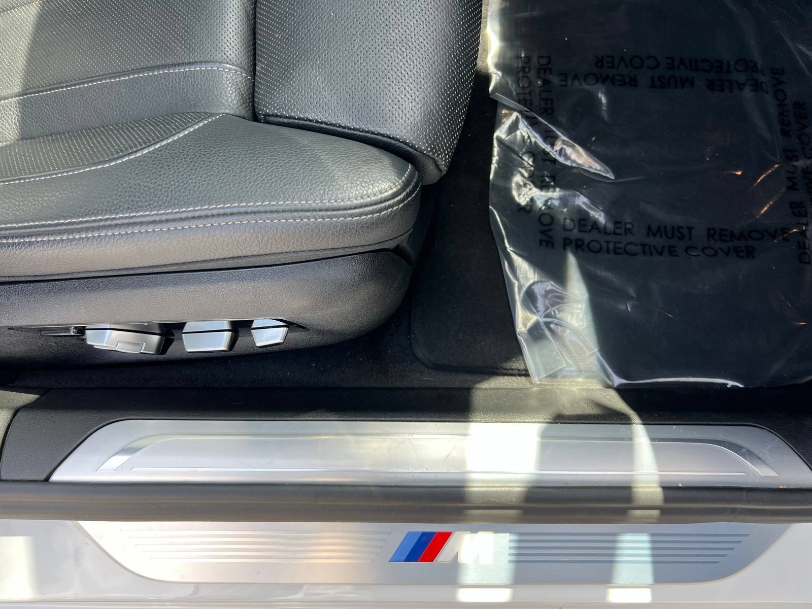 Used 2018 BMW 740e xDrive w/ M Sport Package AWD/4WD image 60