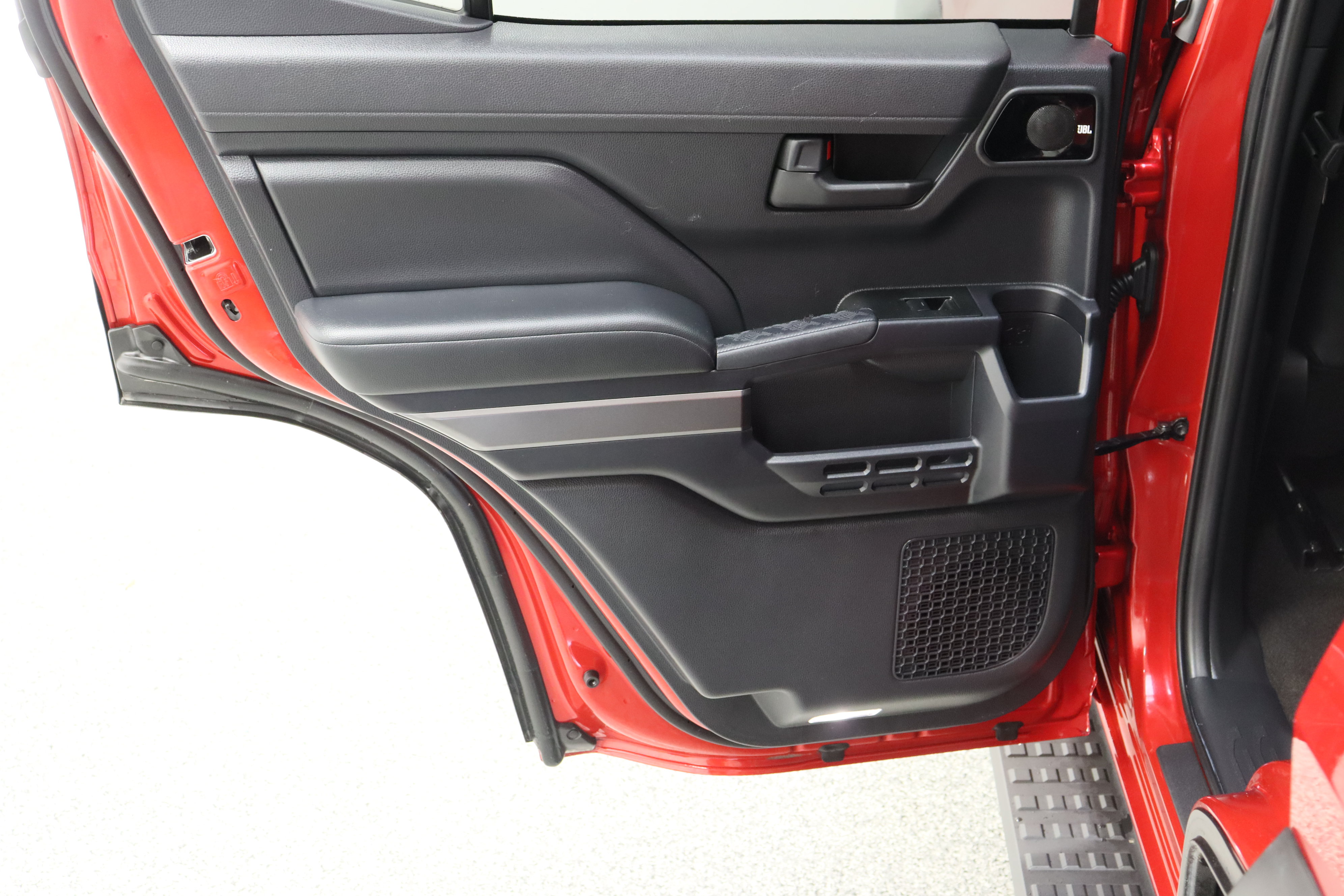 Certified 2025 Toyota 4Runner TRD Off-Road Premium w/ Tow Technology Package AWD/4WD image 29