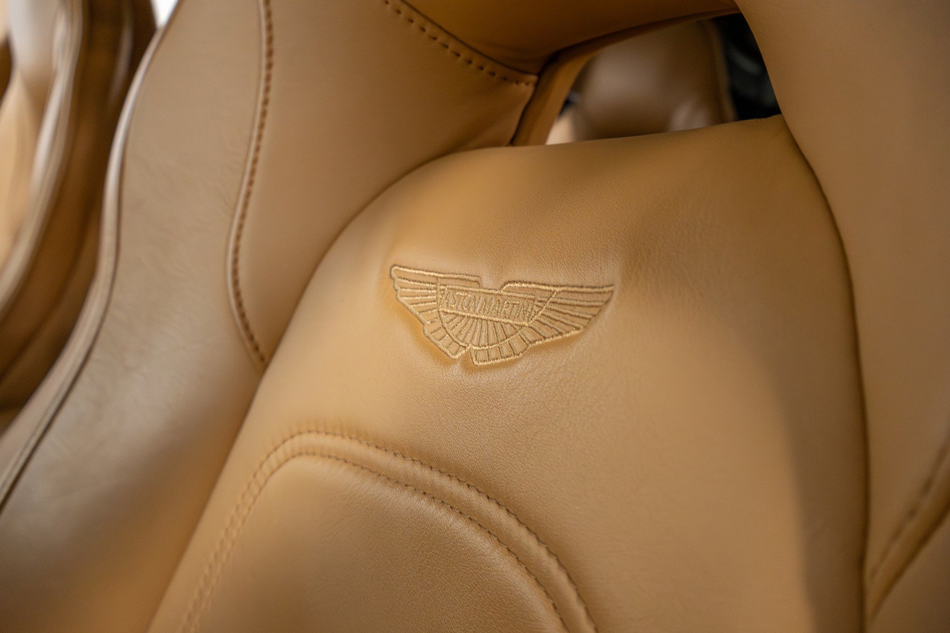 Used 2016 Aston Martin Rapide S image 8