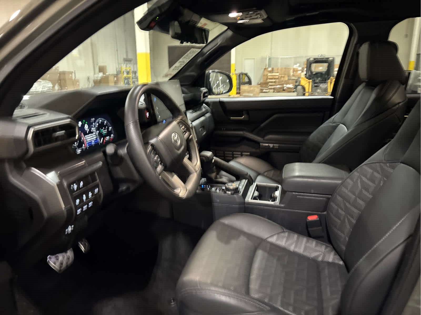 Certified 2024 Toyota Tacoma TRD Sport w/ TRD Sport Premium Package AWD/4WD image 9