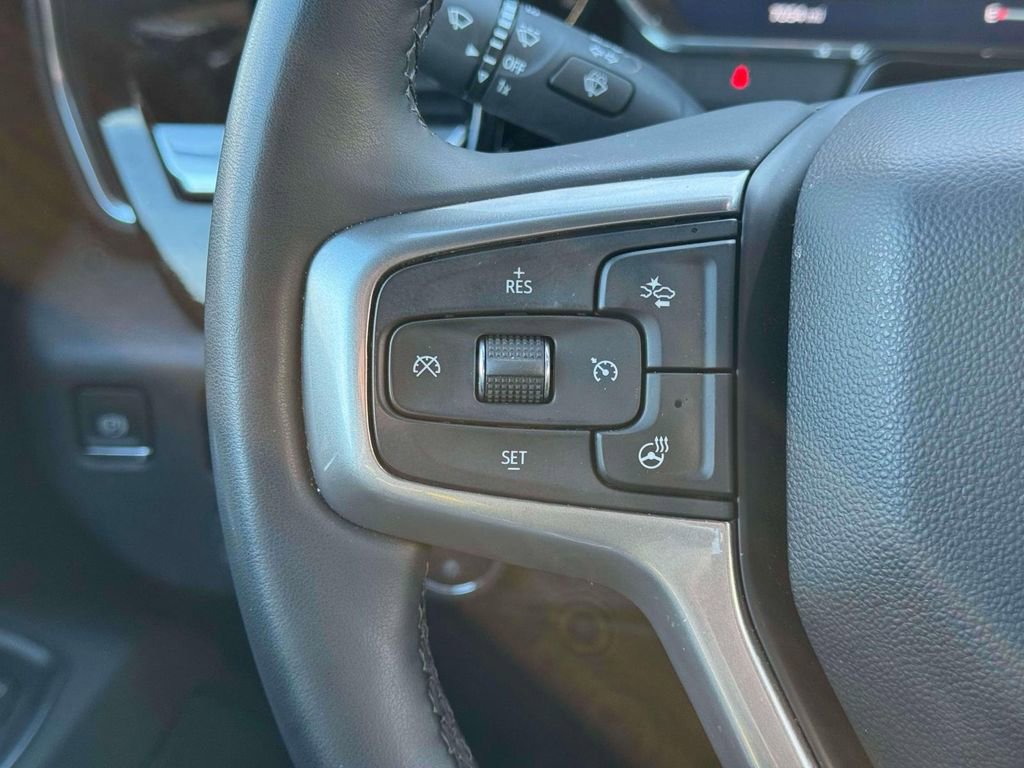 Used 2025 Chevrolet Silverado 1500 LT AWD/4WD image 20