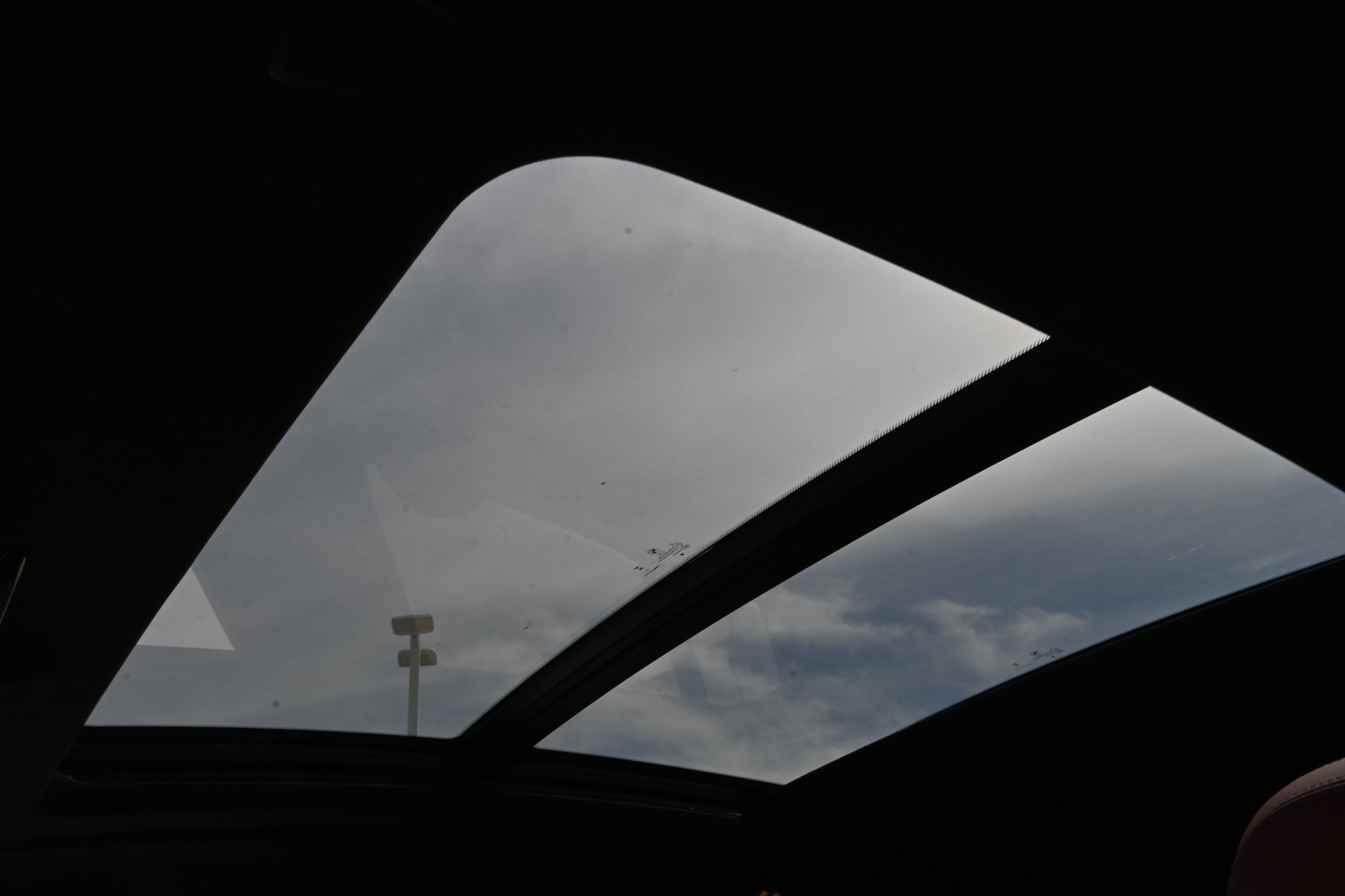 Certified 2025 BMW X4 xDrive30i w/ Premium Package image 28