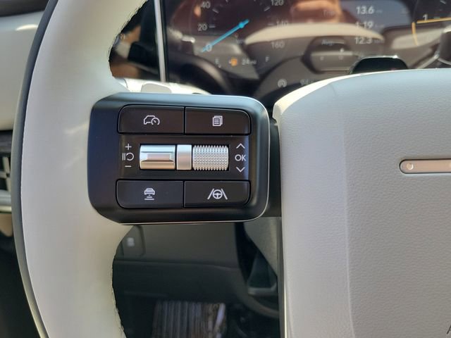 New 2025 Hyundai Santa Fe Calligraphy FWD image 5