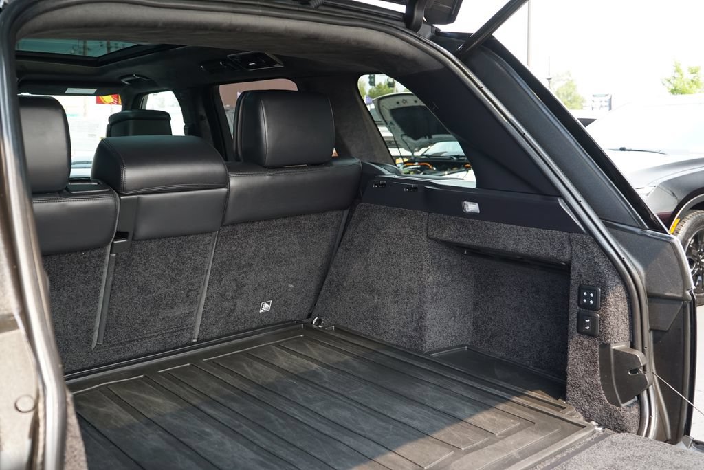 Used 2019 Land Rover Range Rover Supercharged AWD/4WD image 30