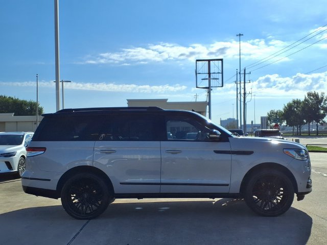 Certified 2023 Lincoln Navigator Reserve RWD image 21