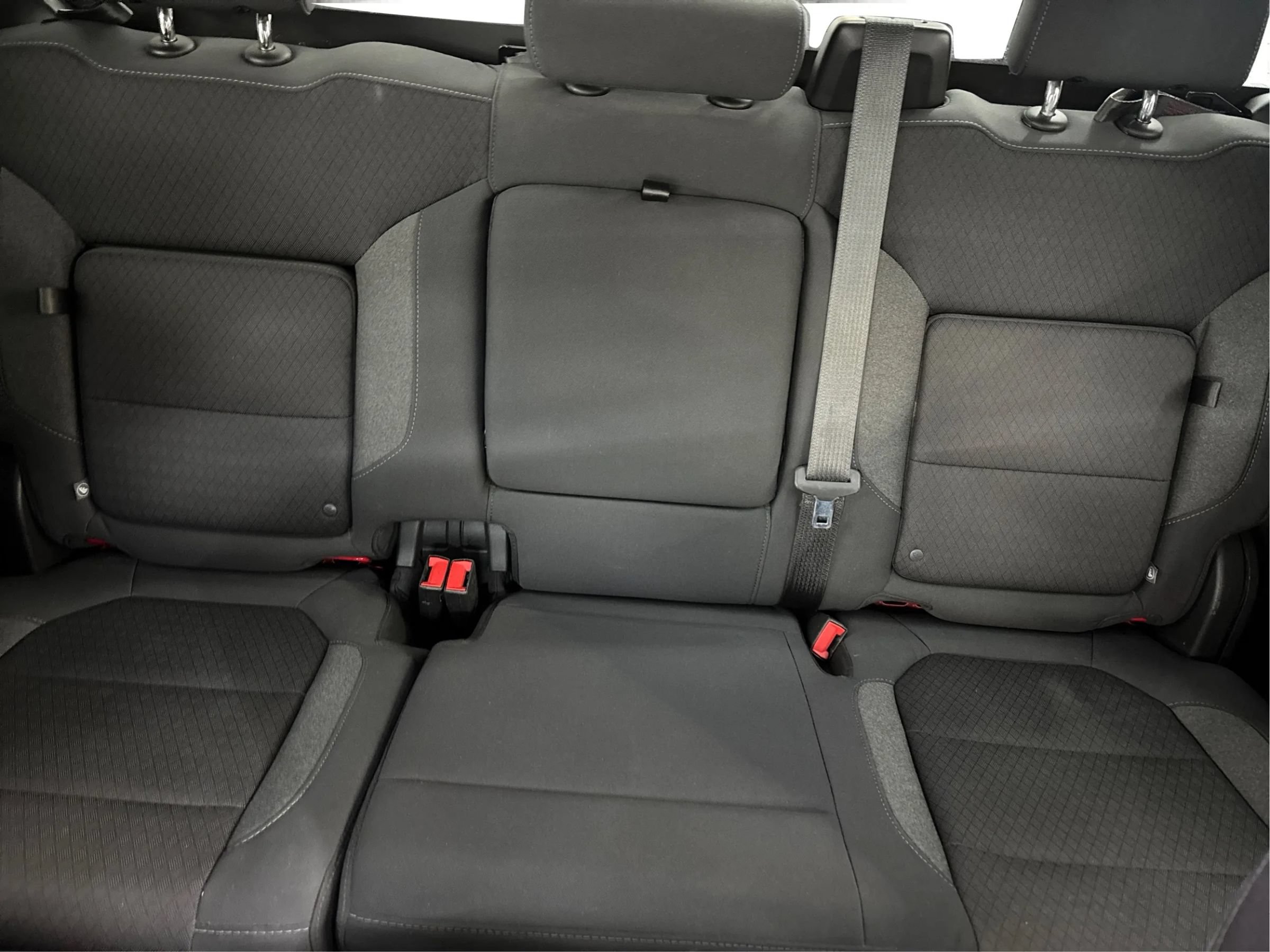Used 2020 Chevrolet Silverado 1500 RST AWD/4WD image 46