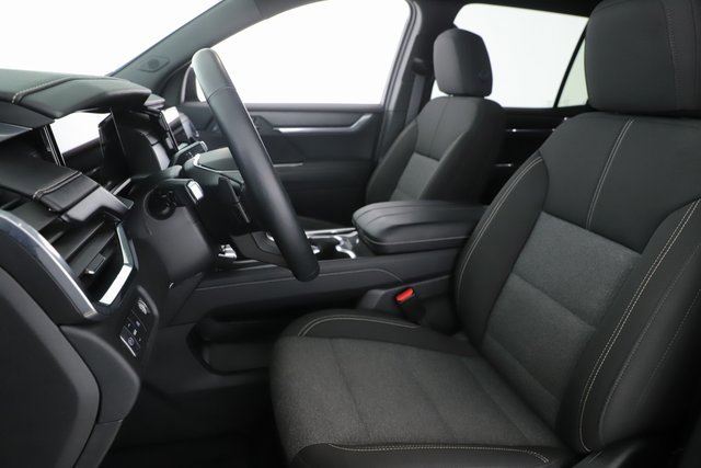 Used 2025 GMC Acadia Elevation image 16