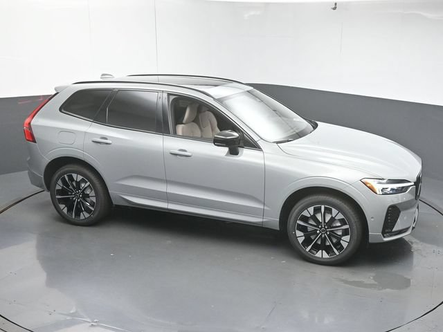 New 2026 Volvo XC60 B5 Plus w/ Protection Package Premier AWD/4WD image 39