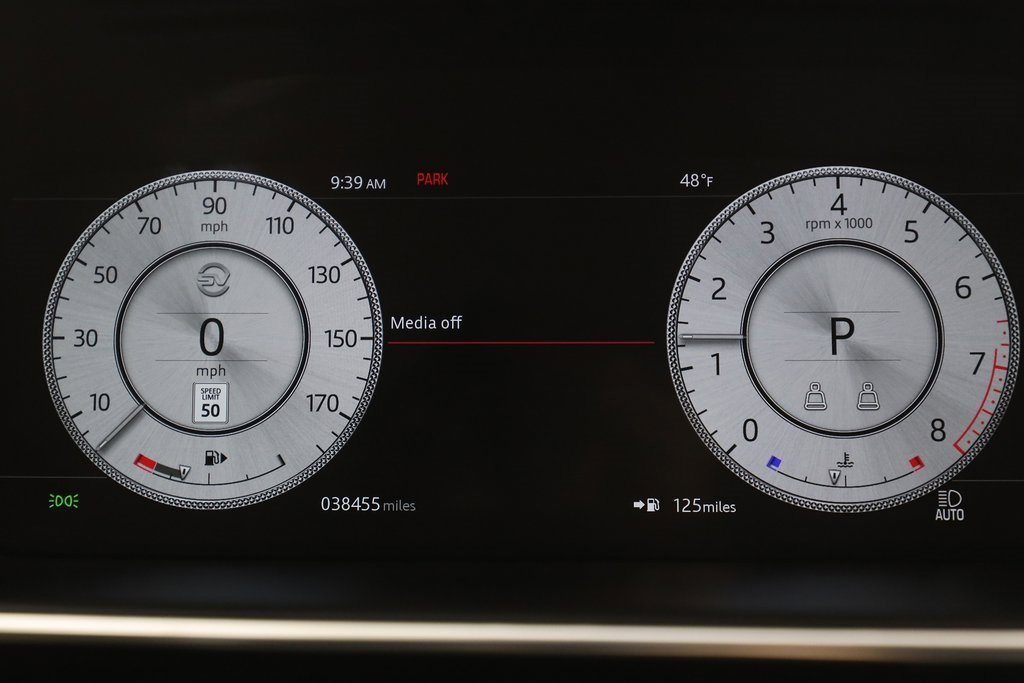 Used 2022 Land Rover Range Rover LWB SV Autobiography image 23