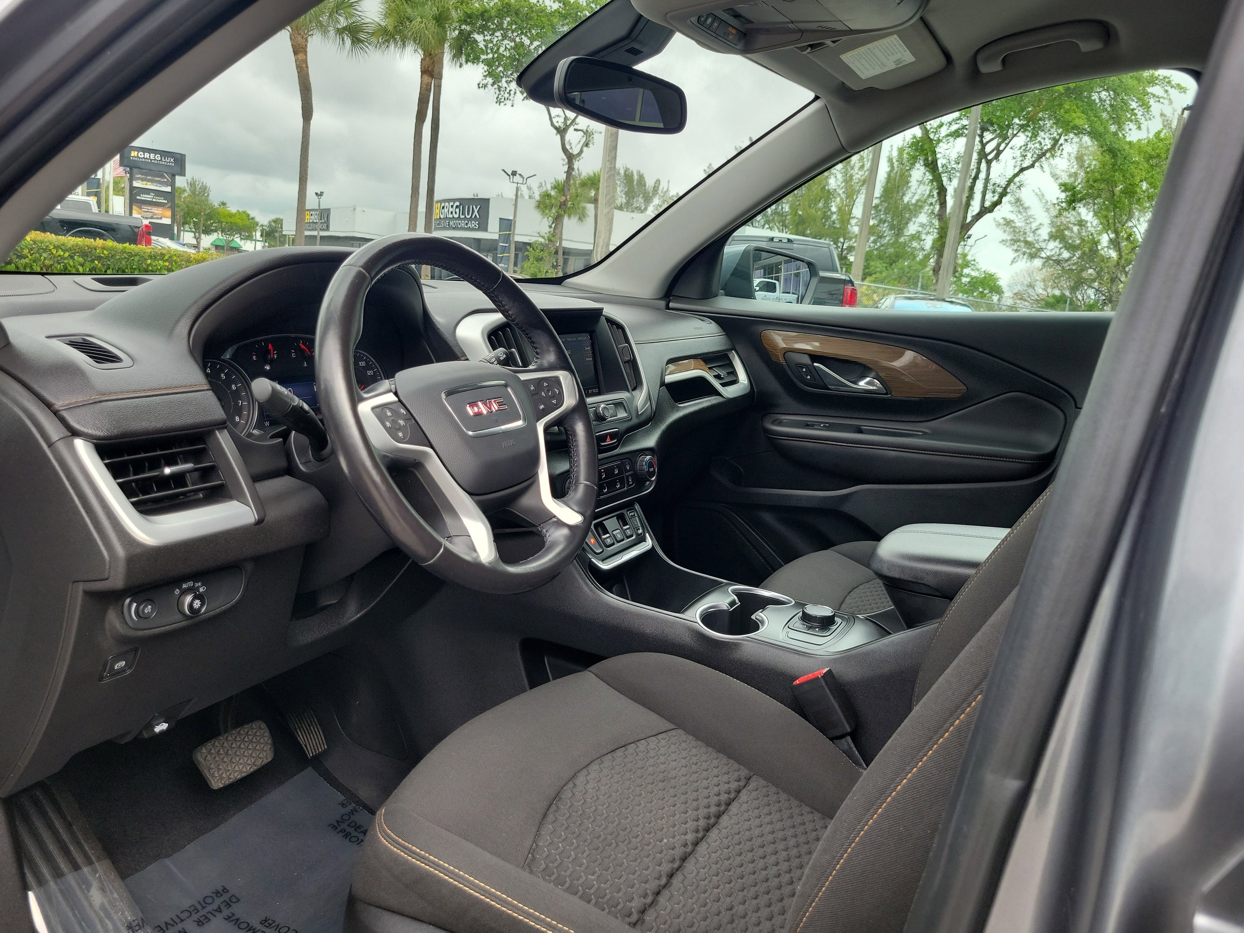 Used 2020 GMC Terrain SLE FWD image 9