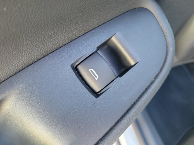 Used 2021 Buick Encore GX Select w/ Advanced Technology Package FWD image 15